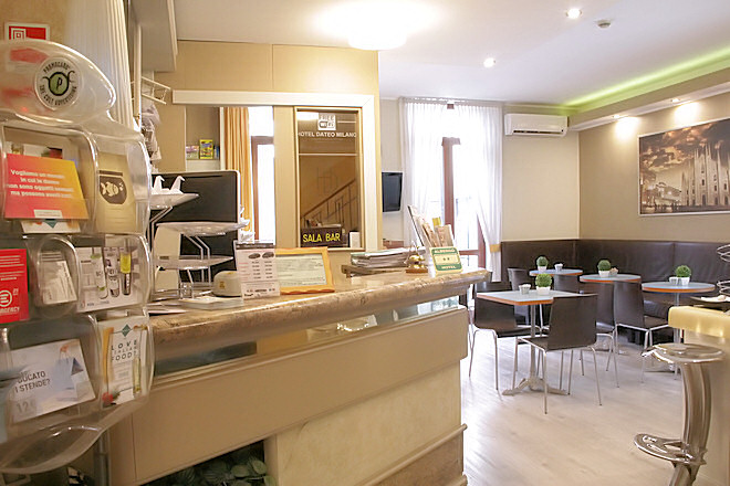 24-hour reception